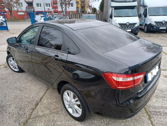 LADA Vesta 1,6 AT