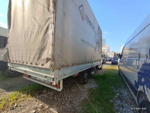 RENAULT Master  Cool s plachtou - nepojazdný