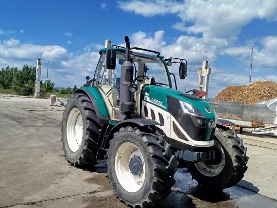 Traktor ARBOS P 5115 