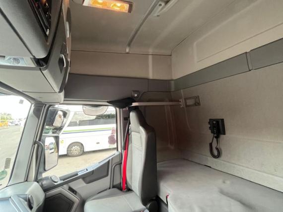 ťahač Renault T440