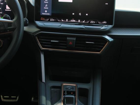 Cupra Leon 1,5 eTSI 