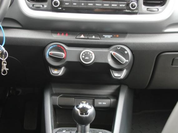 Kia Stonic 1.2 DPi M5 SILVER 
