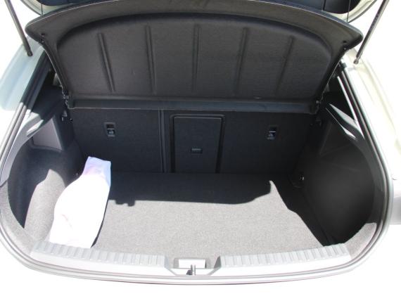 Cupra Leon 1,5 eTSI 