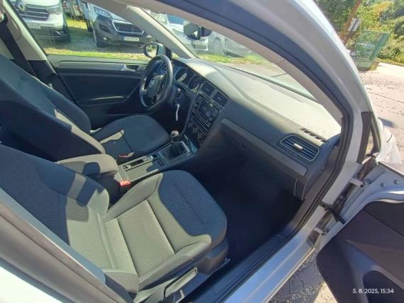 Volkswagen Golf Comfortline 1.6 TDI 