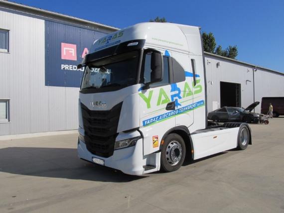 ťahač Iveco S-WAY AS440S49T